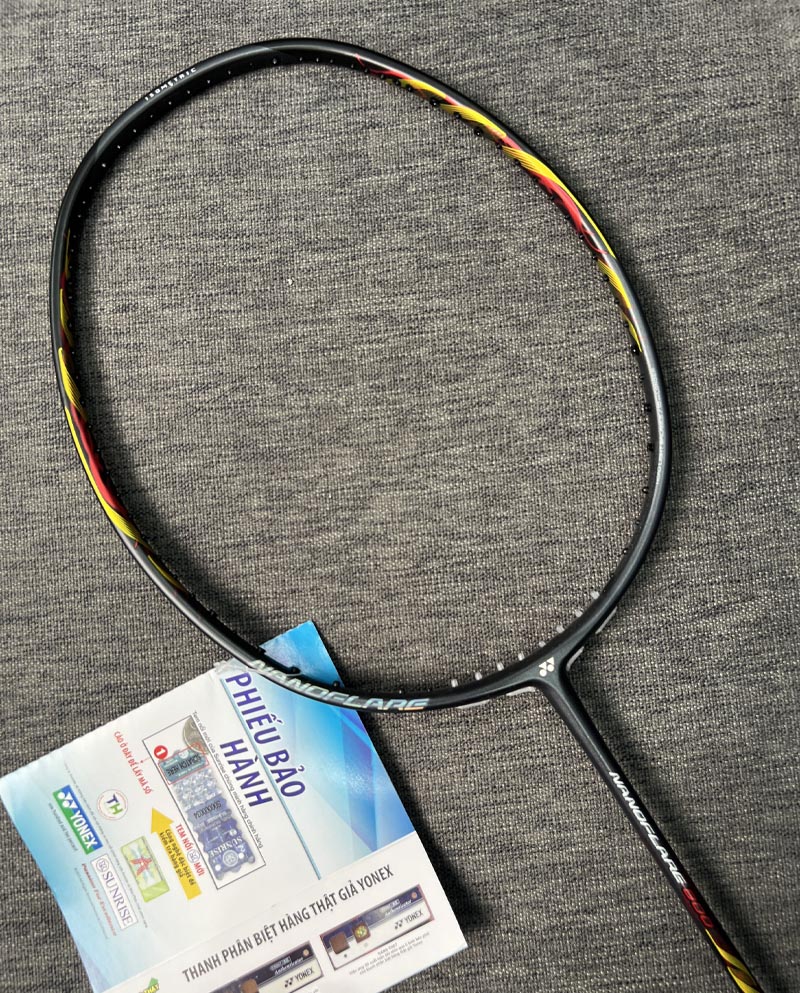 Vot-cau-long-yonex-nanoflare-800