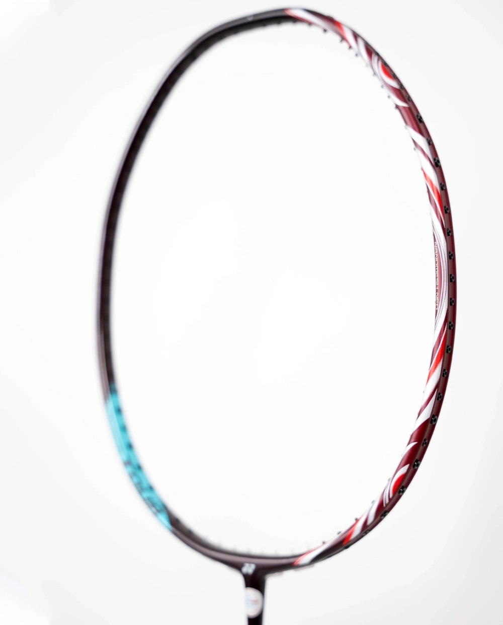 yonex-astrox-100-tour-mat-vot-nghieng-1